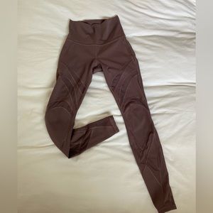 Lululemon mesh cutout